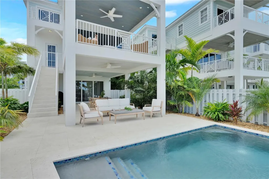 805 39th Street Gulf Marathon FL 33050