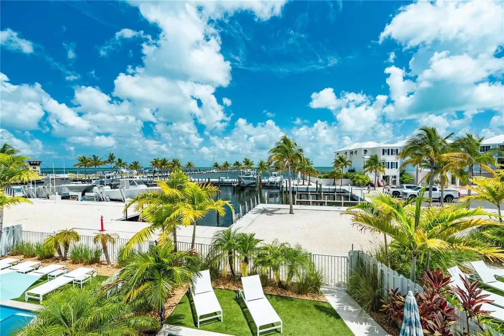 805 39th Street Gulf Marathon FL 33050