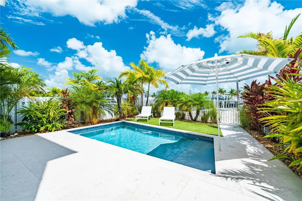 805 39th Street Gulf Marathon FL 33050