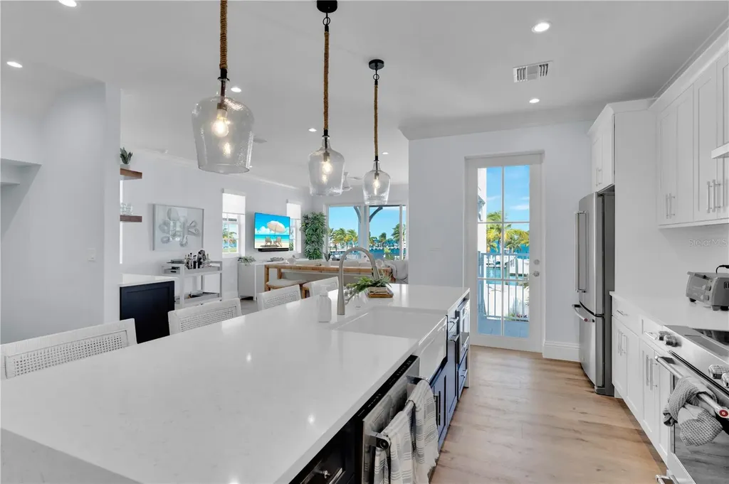 805 39th Street Gulf Marathon FL 33050