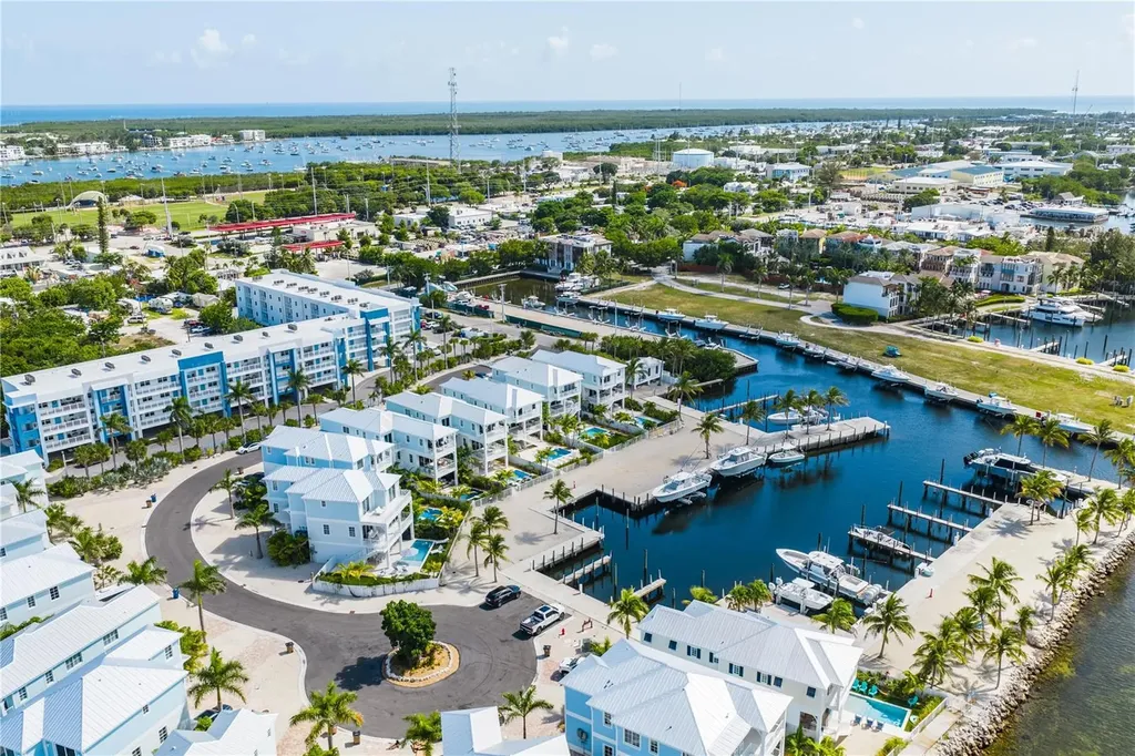 805 39th Street Gulf Marathon FL 33050