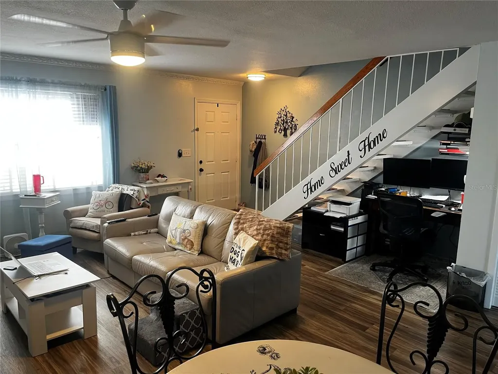 903 Bough Avenue Clearwater FL 33760