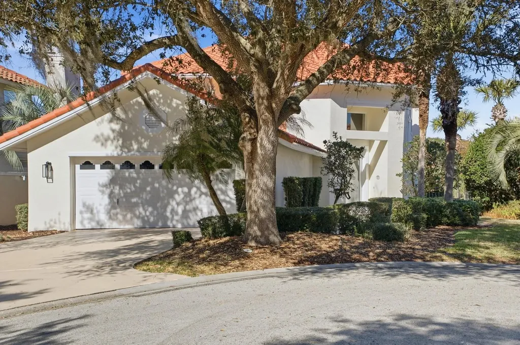 13 Madeira Court Palm Coast FL 32137