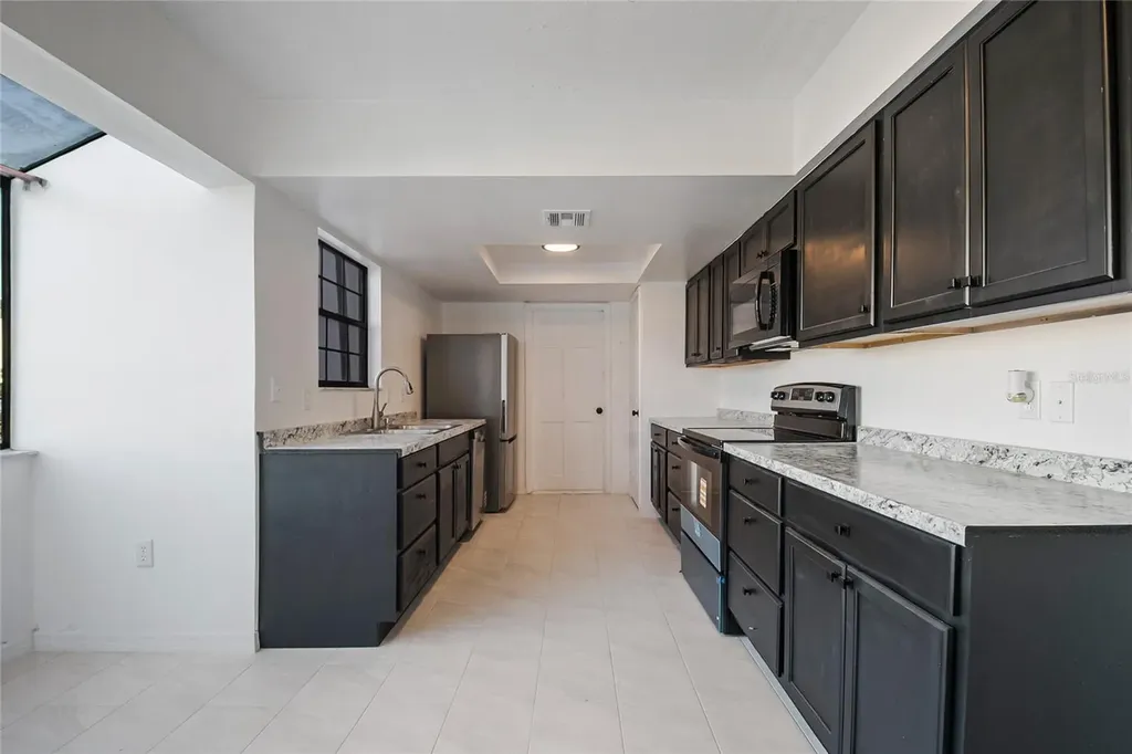 2020 Hidden Dale Court Kissimmee FL 34741