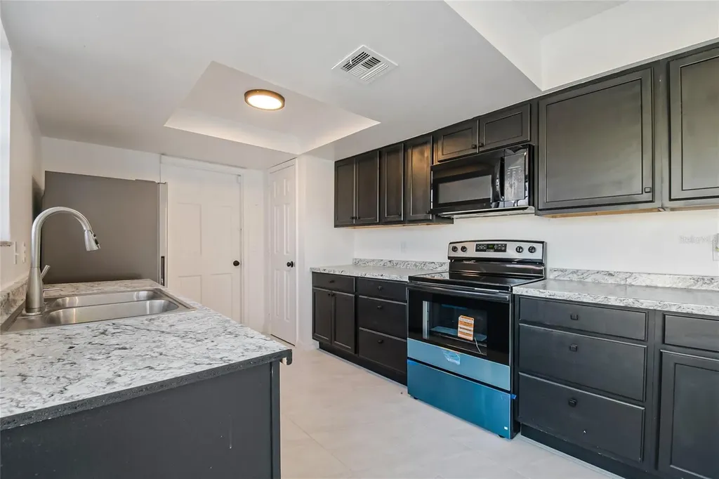 2020 Hidden Dale Court Kissimmee FL 34741