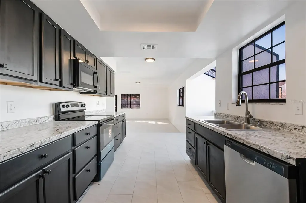 2020 Hidden Dale Court Kissimmee FL 34741