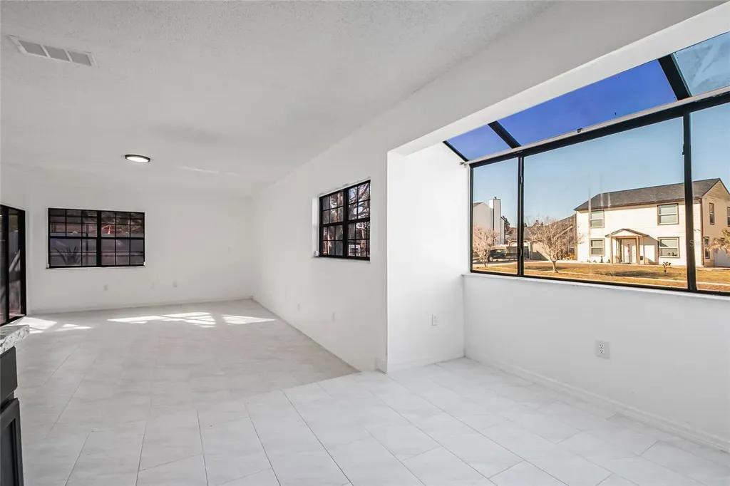 2020 Hidden Dale Court Kissimmee FL 34741