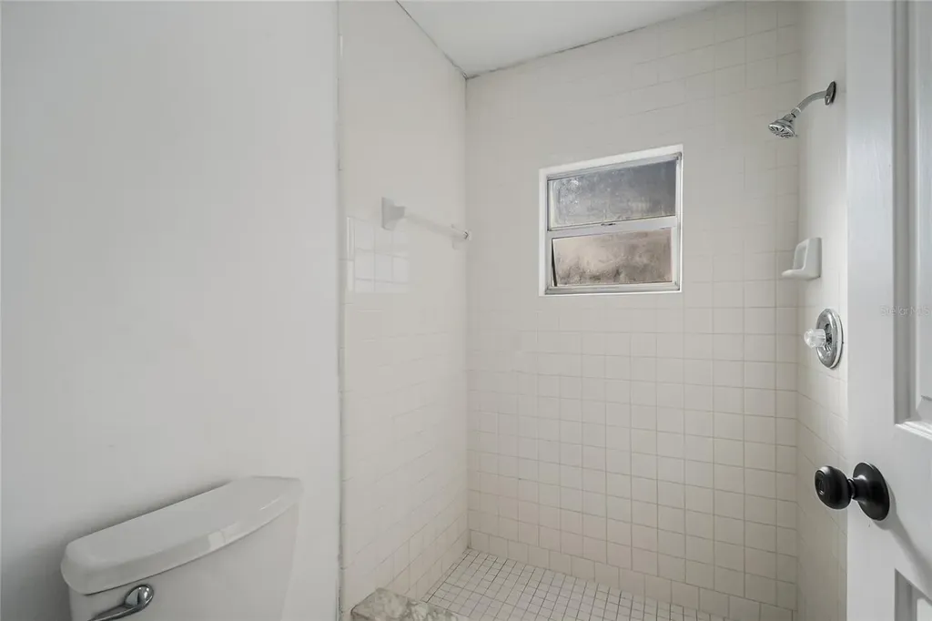 2020 Hidden Dale Court Kissimmee FL 34741