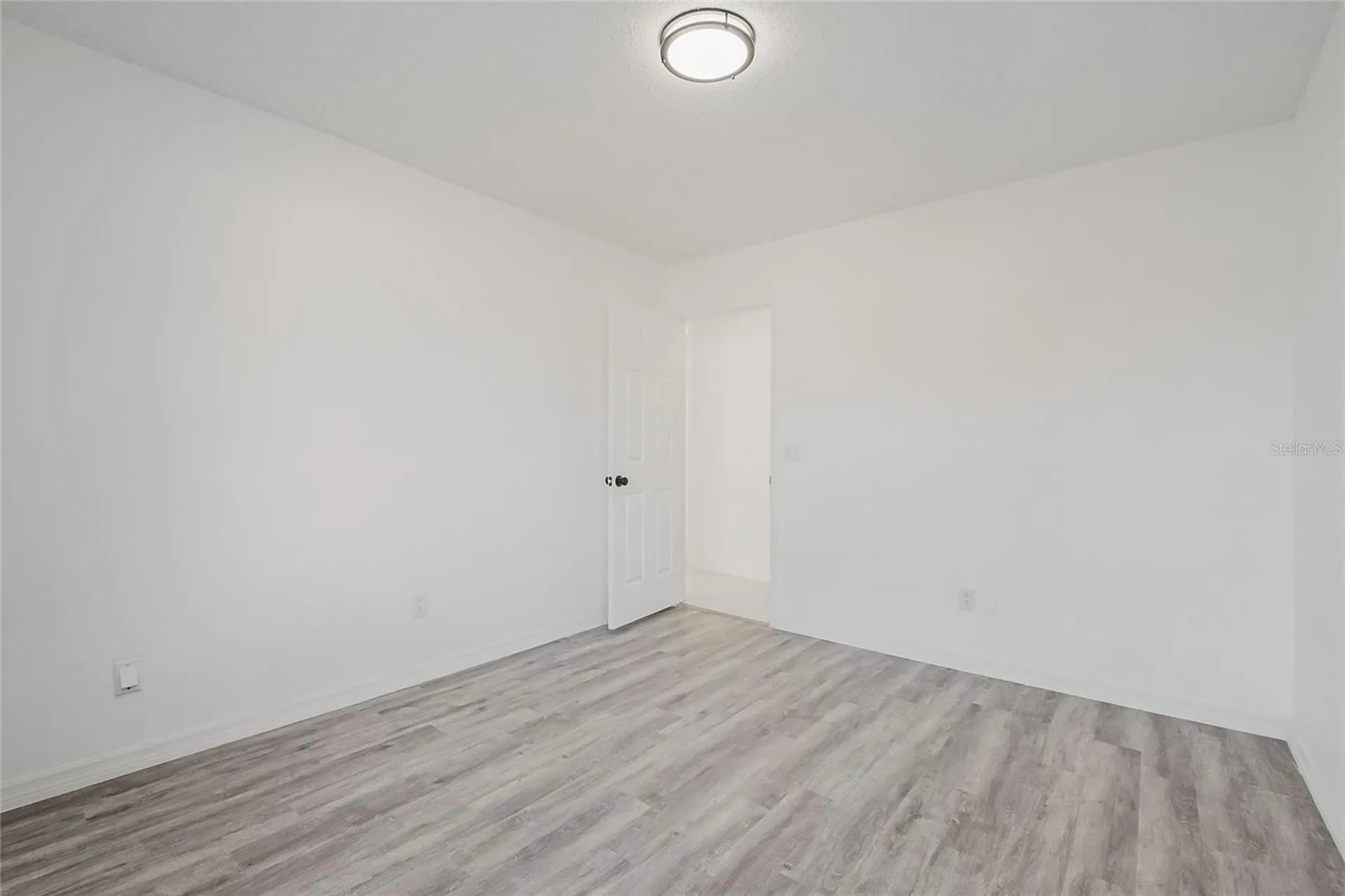 2020 Hidden Dale Court Kissimmee FL 34741