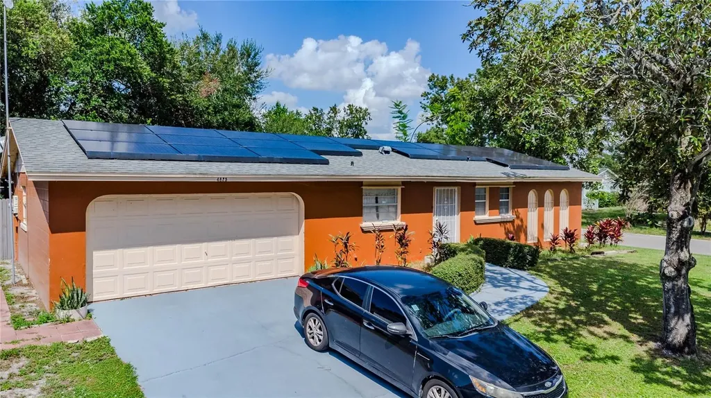 4825 Victory Drive Orlando FL 32808