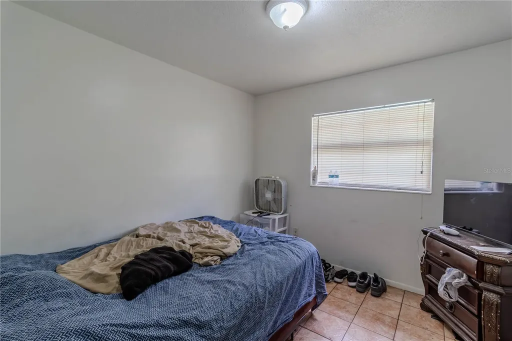 4825 Victory Drive Orlando FL 32808