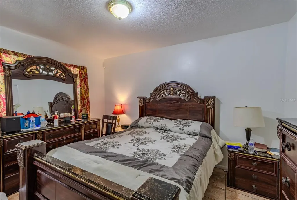 4825 Victory Drive Orlando FL 32808