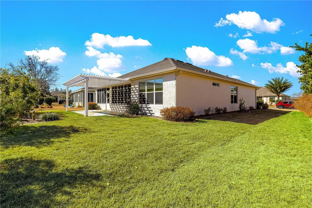 9256 SW 66th Loop Ocala FL 34481
