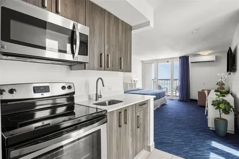 6165 Isla Verde Avenue Carolina PR 00979