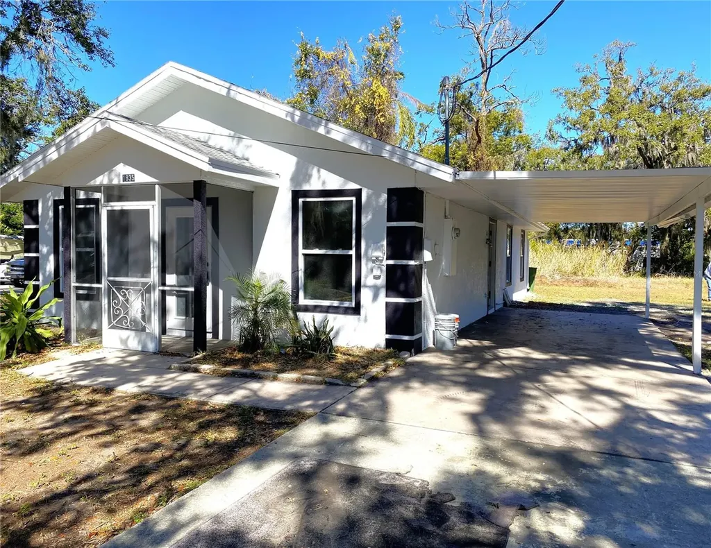 1835 6th Avenue E Bradenton FL 34208