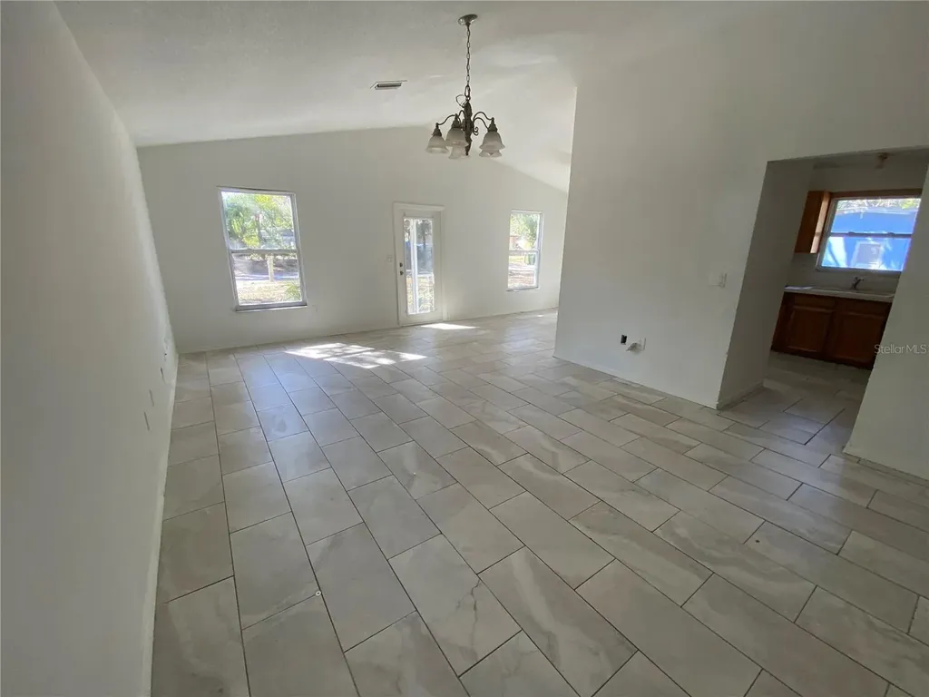 1835 6th Avenue E Bradenton FL 34208