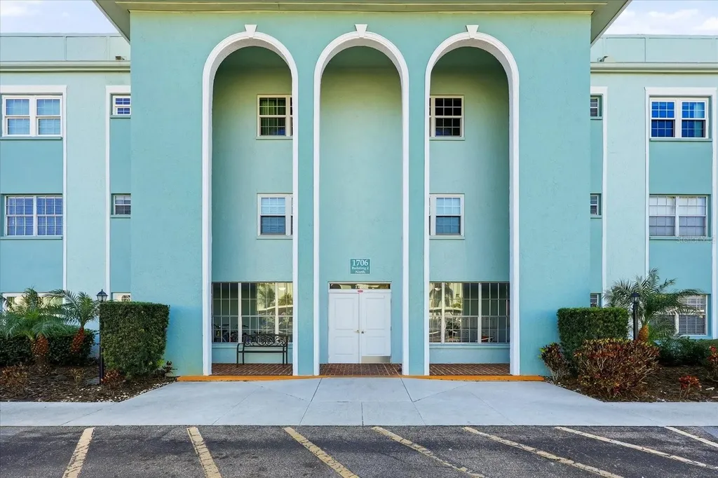 1706 Belleair Forest Drive Belleair FL 33756