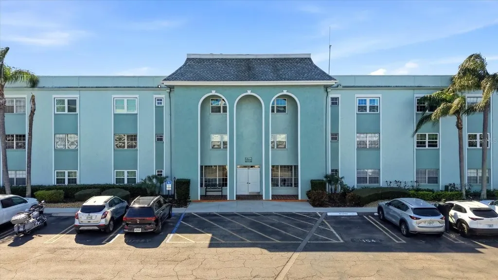 1706 Belleair Forest Drive Belleair FL 33756