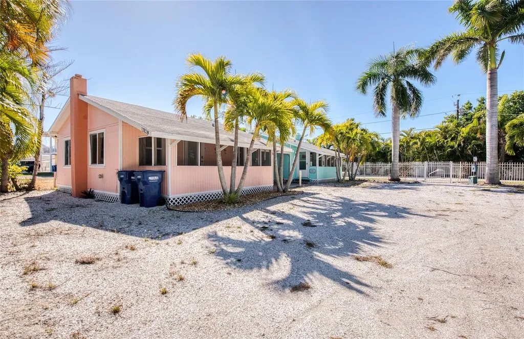 13136 4th Street E Madeira Beach FL 33708