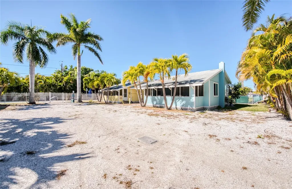 13136 4th Street E Madeira Beach FL 33708
