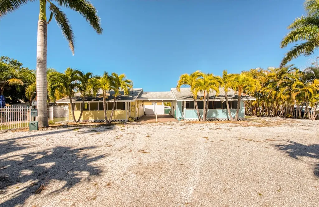 13136 4th Street E Madeira Beach FL 33708