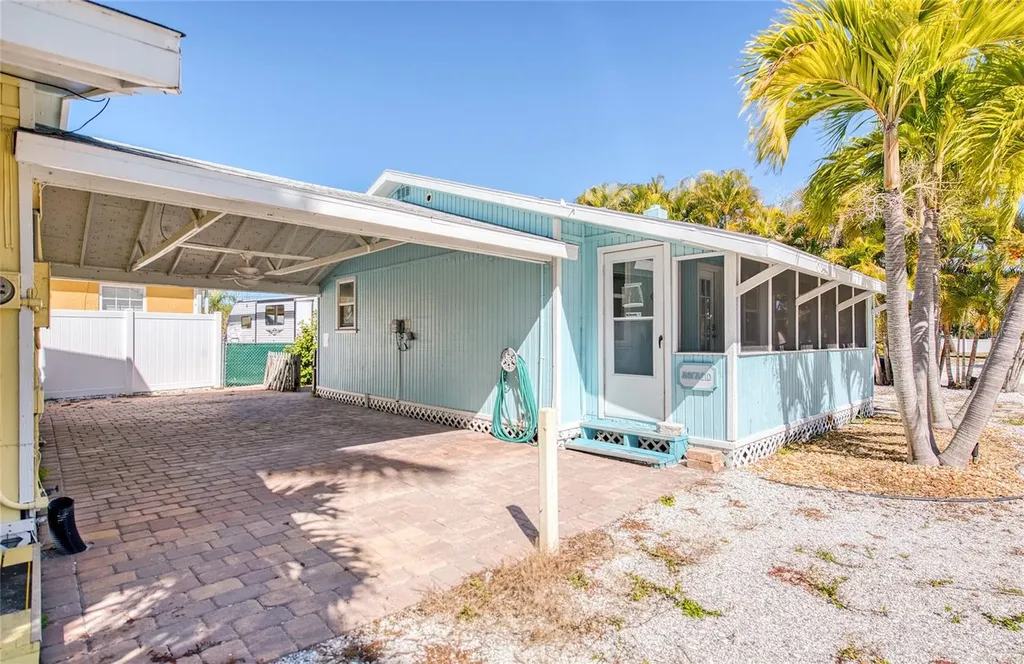 13136 4th Street E Madeira Beach FL 33708