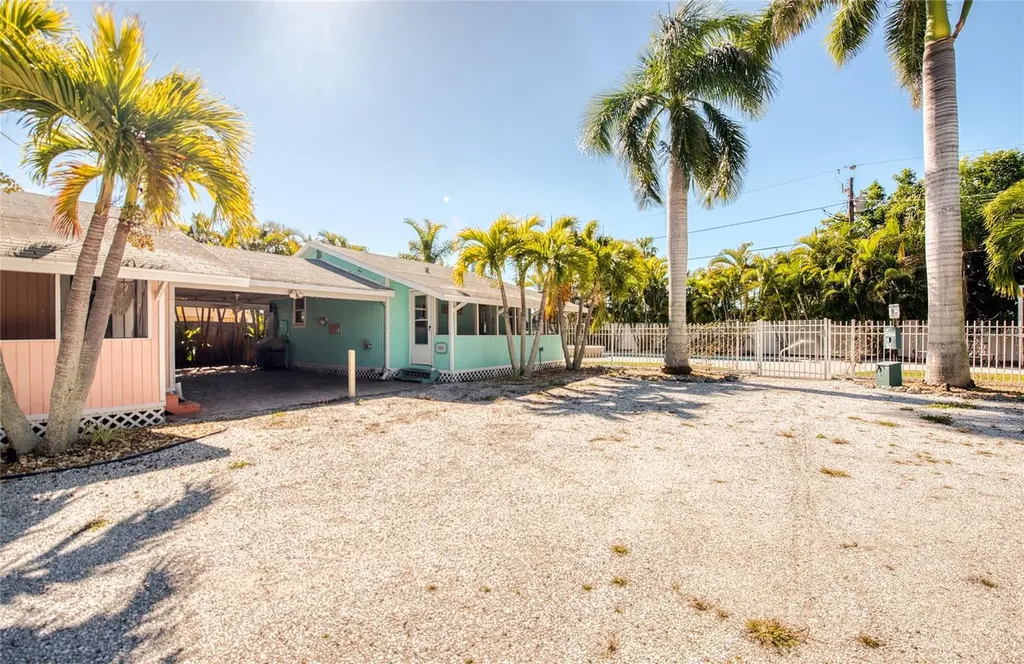 13136 4th Street E Madeira Beach FL 33708