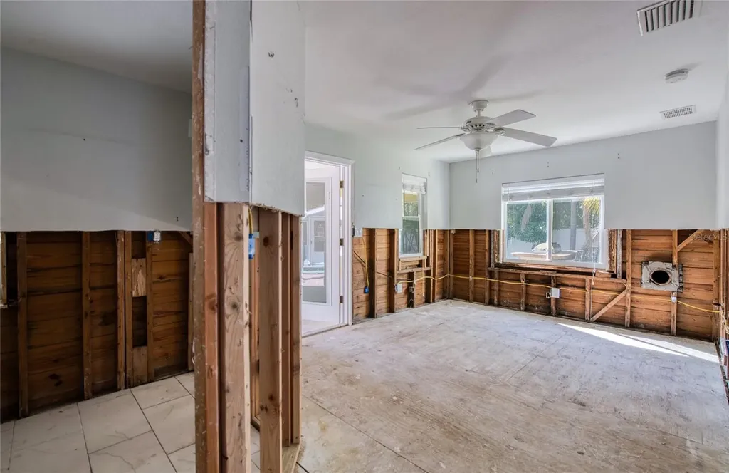 13136 4th Street E Madeira Beach FL 33708