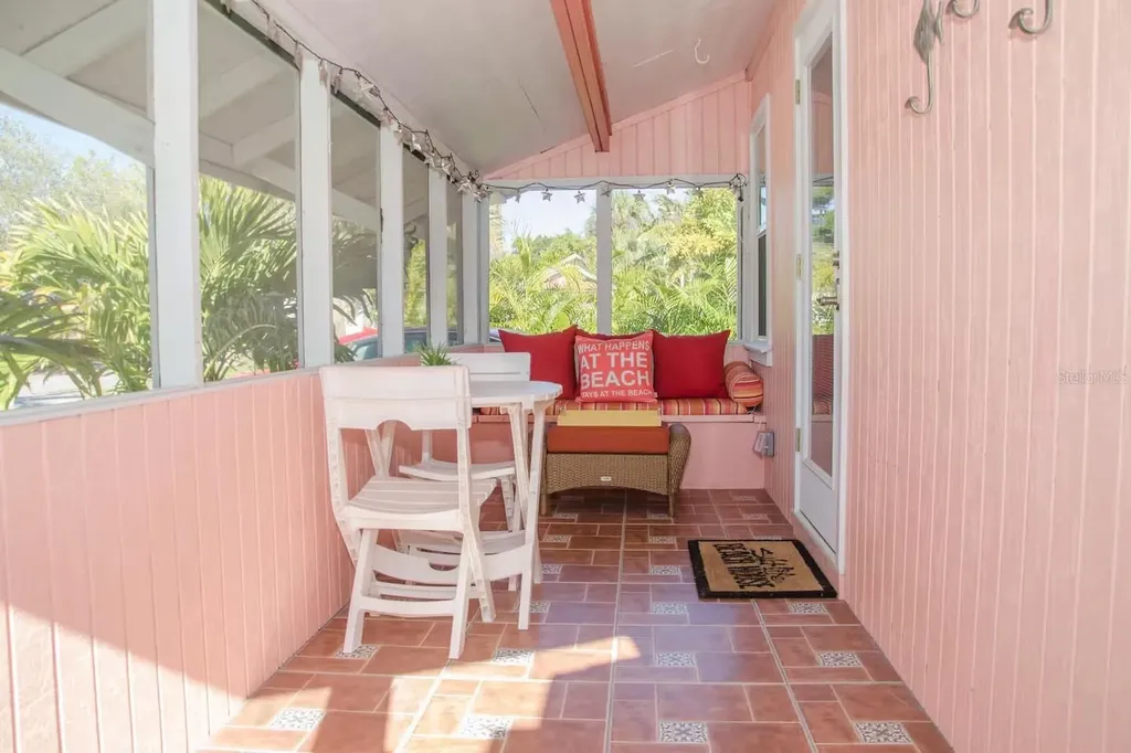 13136 4th Street E Madeira Beach FL 33708