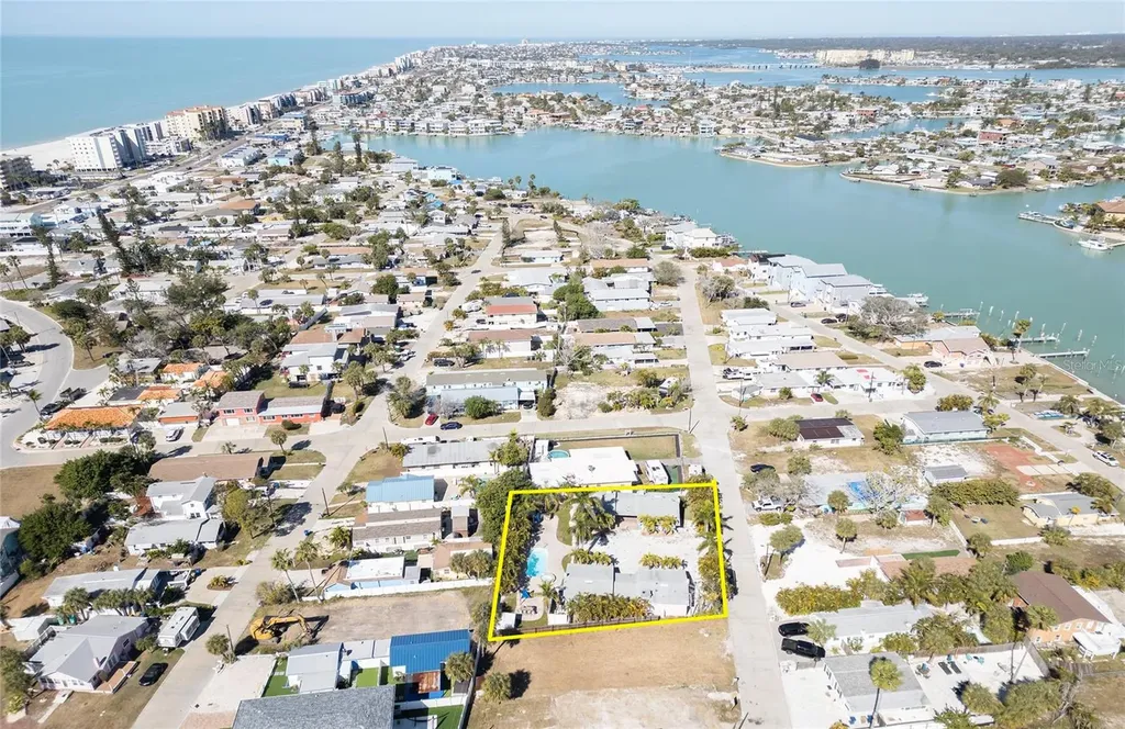 13136 4th Street E Madeira Beach FL 33708