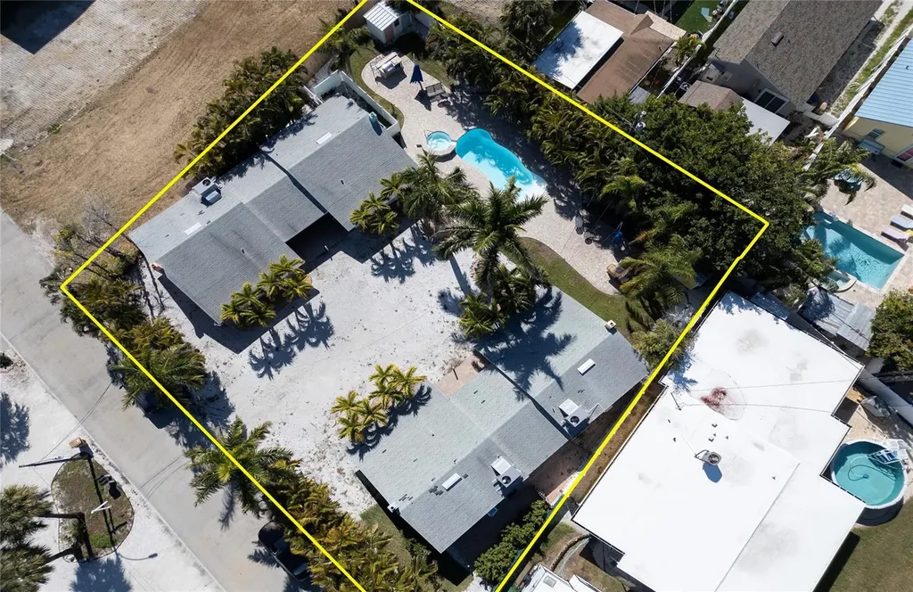 13136 4th Street E Madeira Beach FL 33708