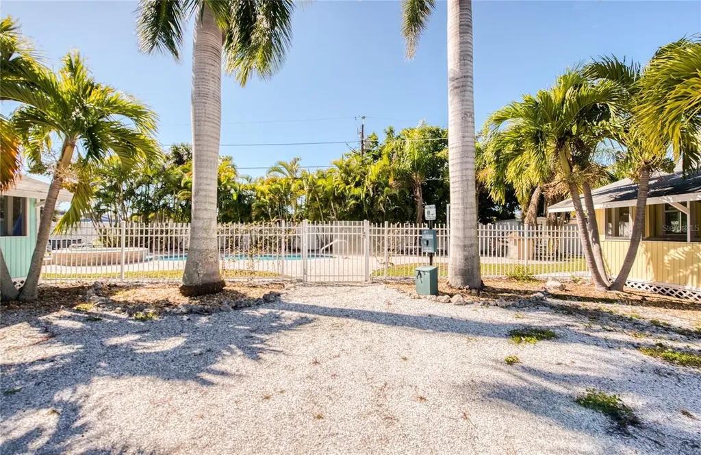 13136 4th Street E Madeira Beach FL 33708