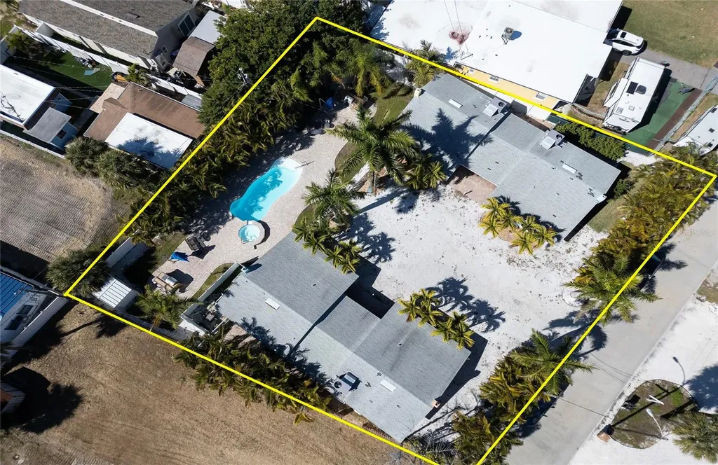 13136 4th Street E Madeira Beach FL 33708
