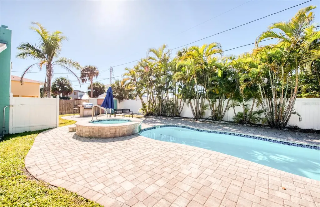 13136 4th Street E Madeira Beach FL 33708