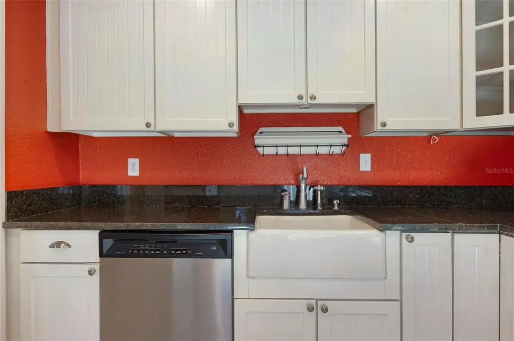 130 22nd Avenue NE St Petersburg FL 33704