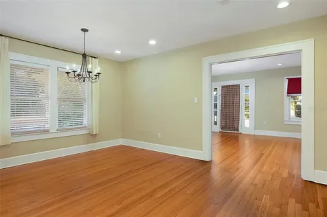 130 22nd Avenue NE St Petersburg FL 33704