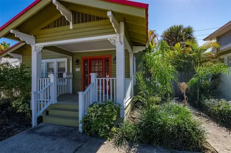 130 22nd Avenue NE St Petersburg FL 33704