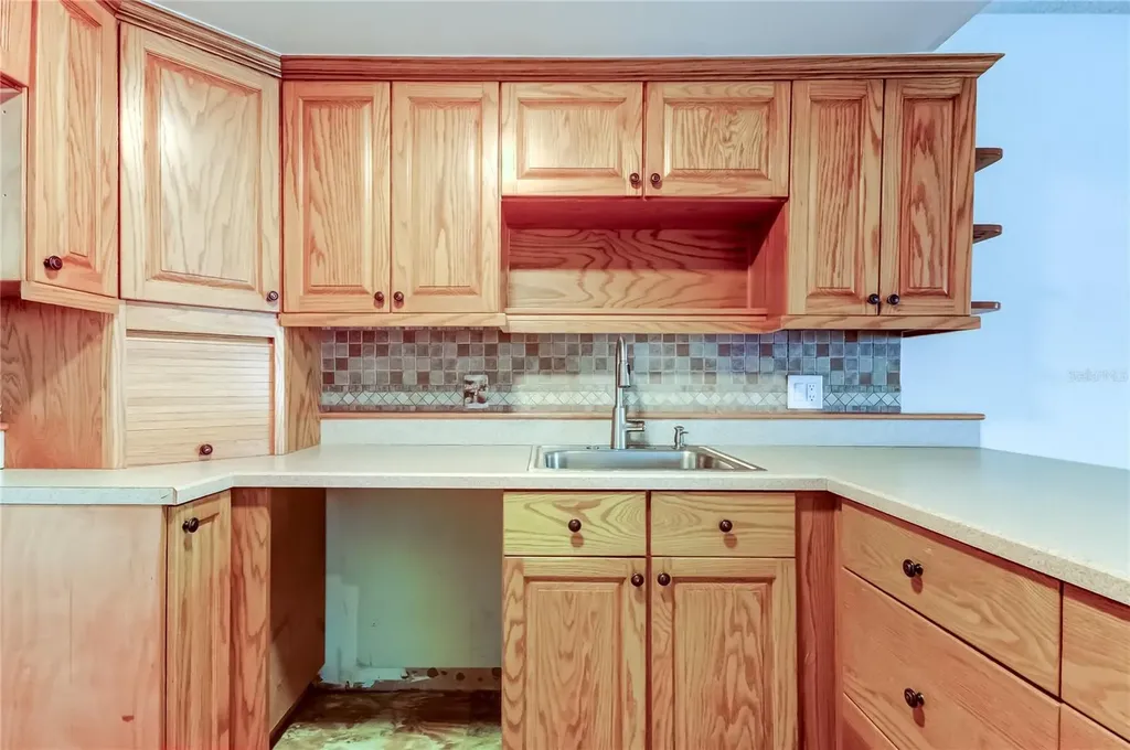 200 Meres Boulevard Tarpon Springs FL 34689