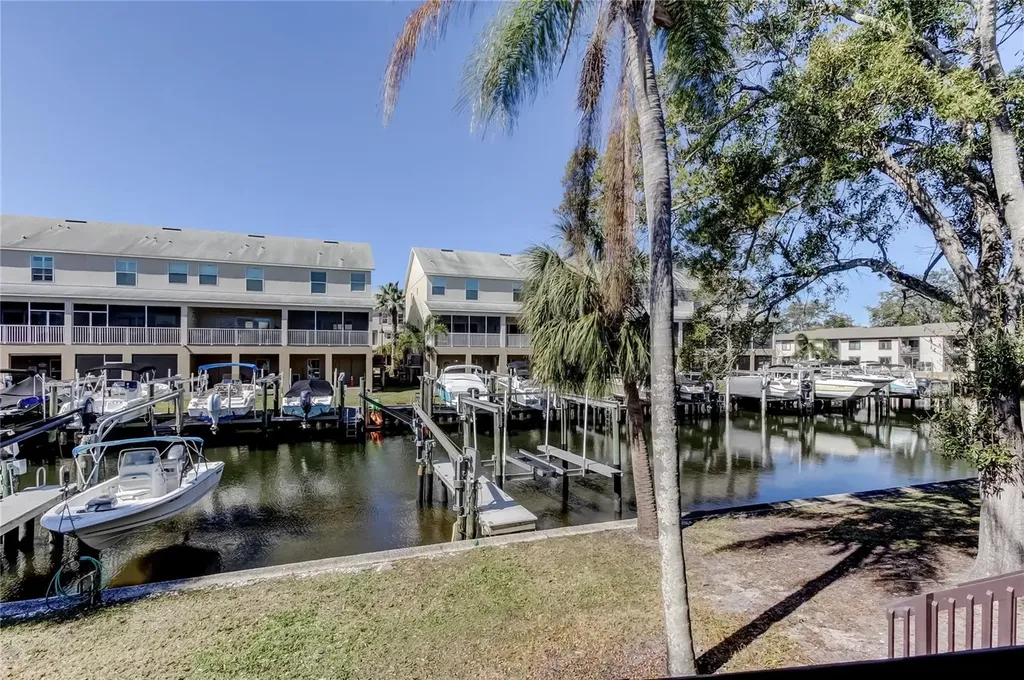200 Meres Boulevard Tarpon Springs FL 34689