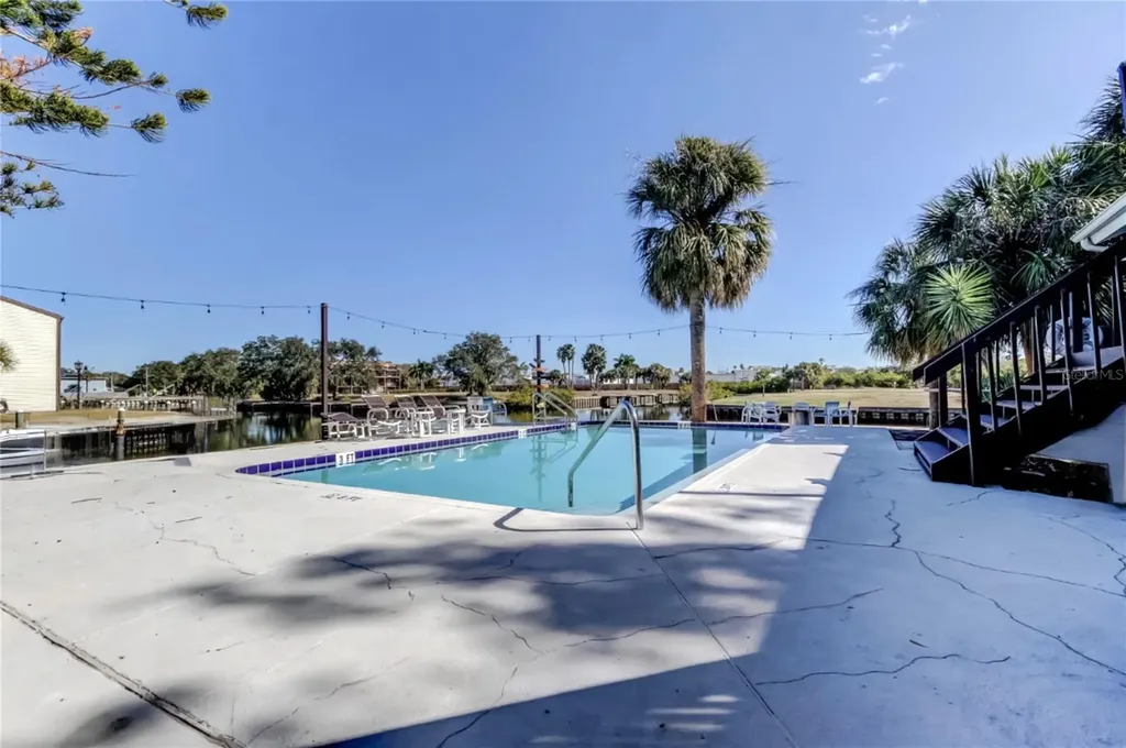 200 Meres Boulevard Tarpon Springs FL 34689
