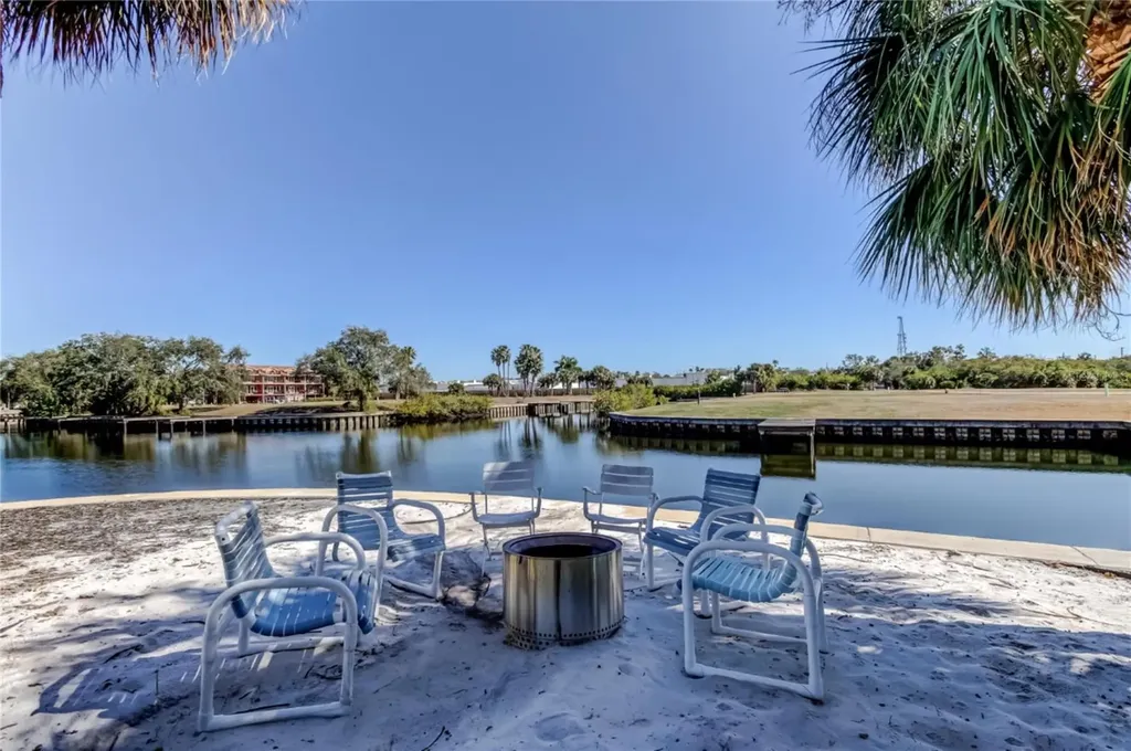 200 Meres Boulevard Tarpon Springs FL 34689