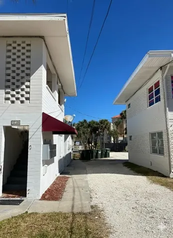 938 N Grandview Avenue Daytona Beach FL 32118