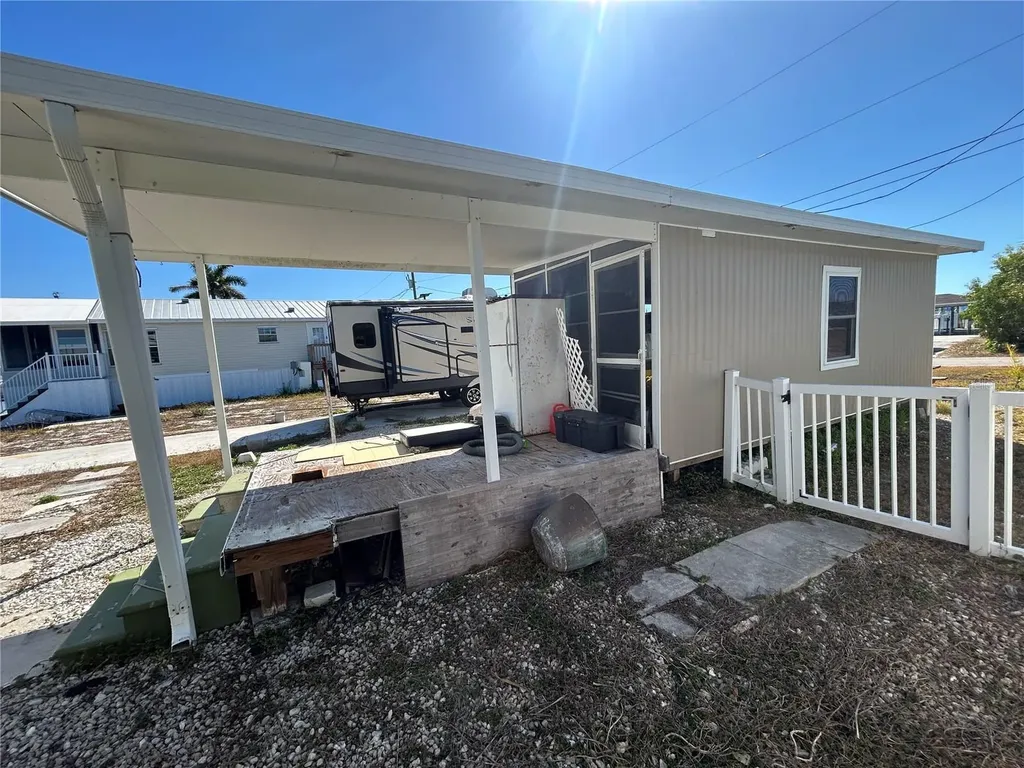 3900 Royal Palm Drive St James City FL 33956