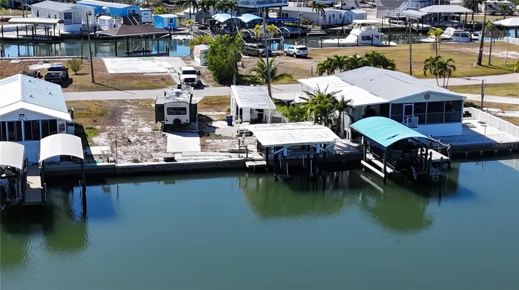 3900 Royal Palm Drive St James City FL 33956