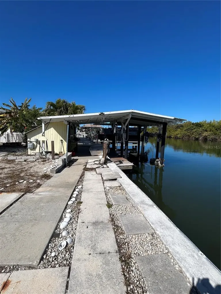 3900 Royal Palm Drive St James City FL 33956
