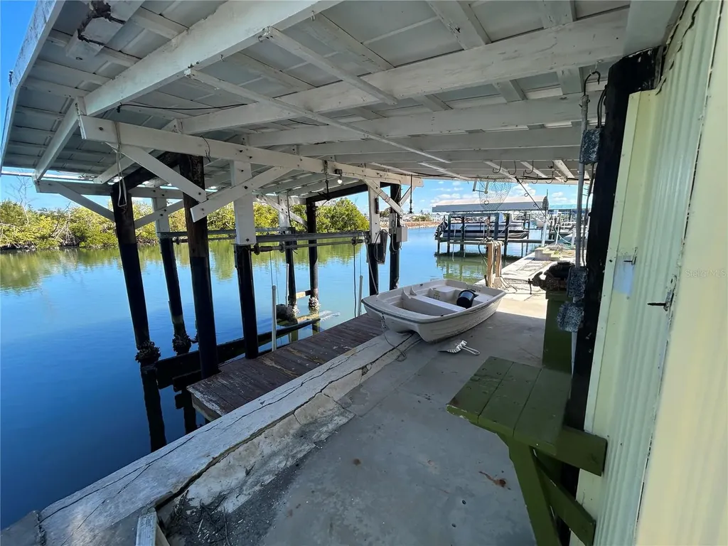 3900 Royal Palm Drive St James City FL 33956