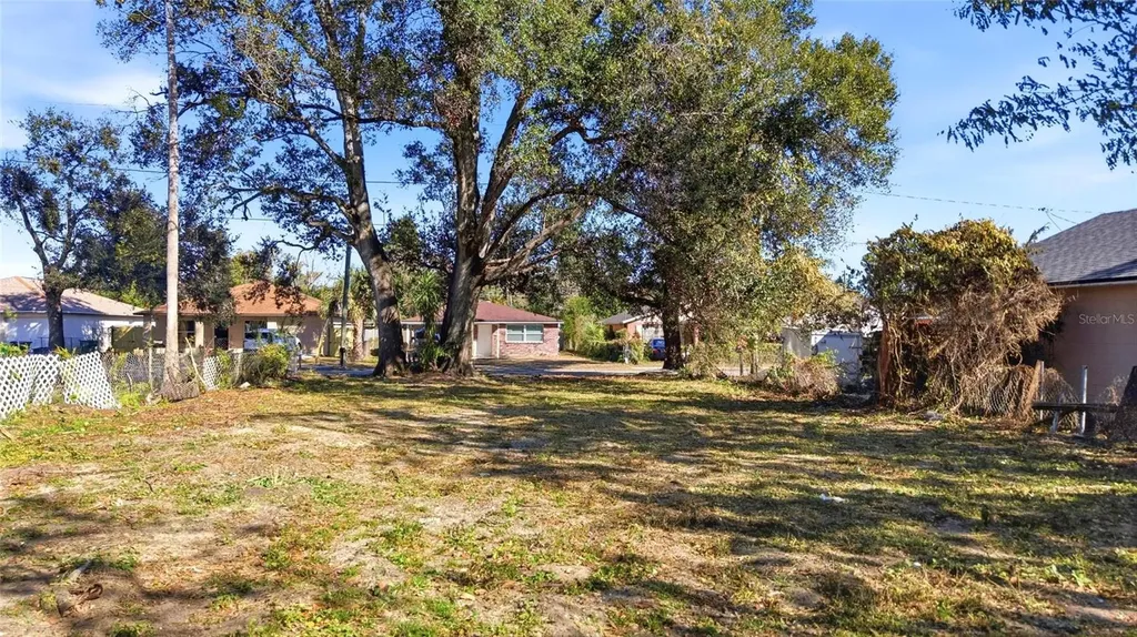 3405 E Powhatan Avenue Tampa FL 33610