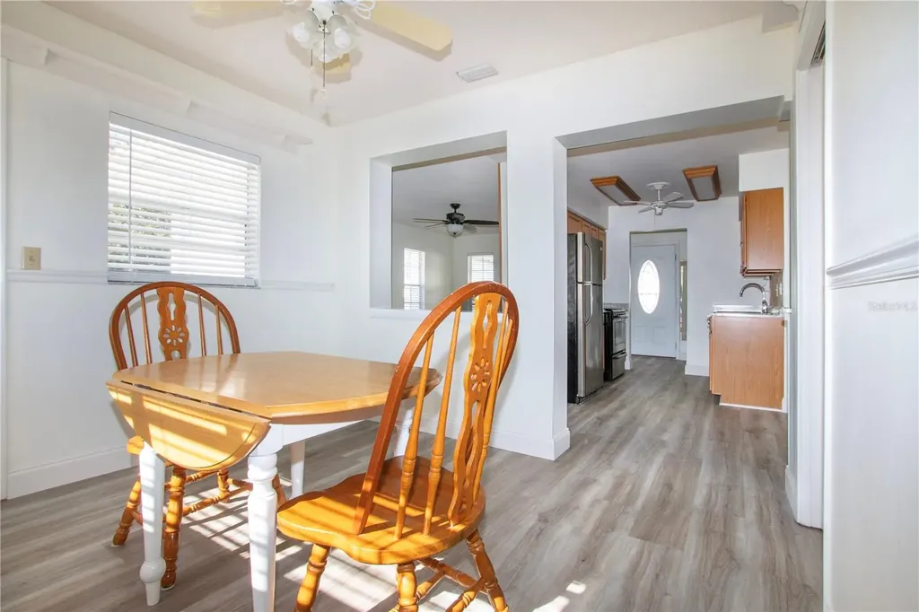 3807 Joyce Drive Bradenton FL 34208