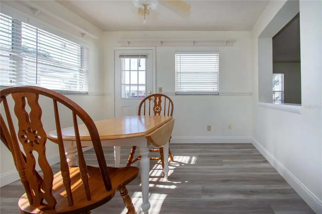 3807 Joyce Drive Bradenton FL 34208