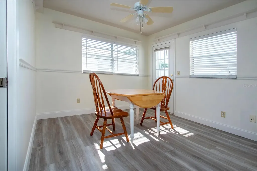 3807 Joyce Drive Bradenton FL 34208